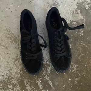 NEW! Platform black sneakers